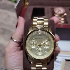 Michael Kors | Accessories | Michael Kors Runway Jetset  display picture 1